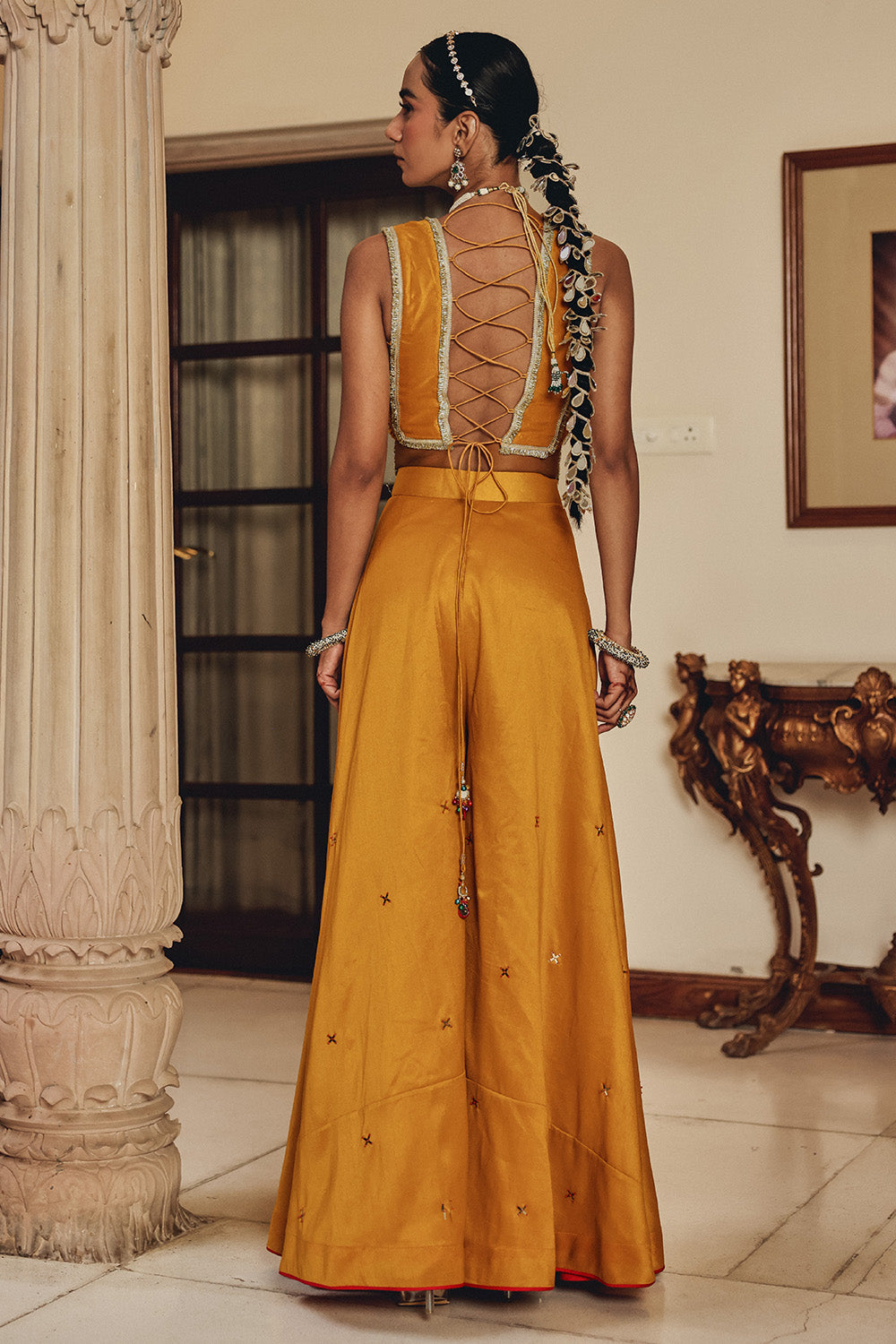 Mustard Shira