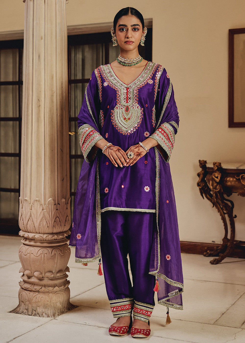 purple-sahar-salwar-set-2_1c4dfbb2-92c8-4469-aded-7e4027fb22e3.jpg