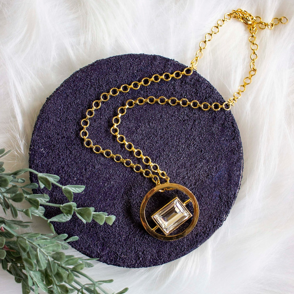 r1_Disc_Pendant_Necklace.jpg