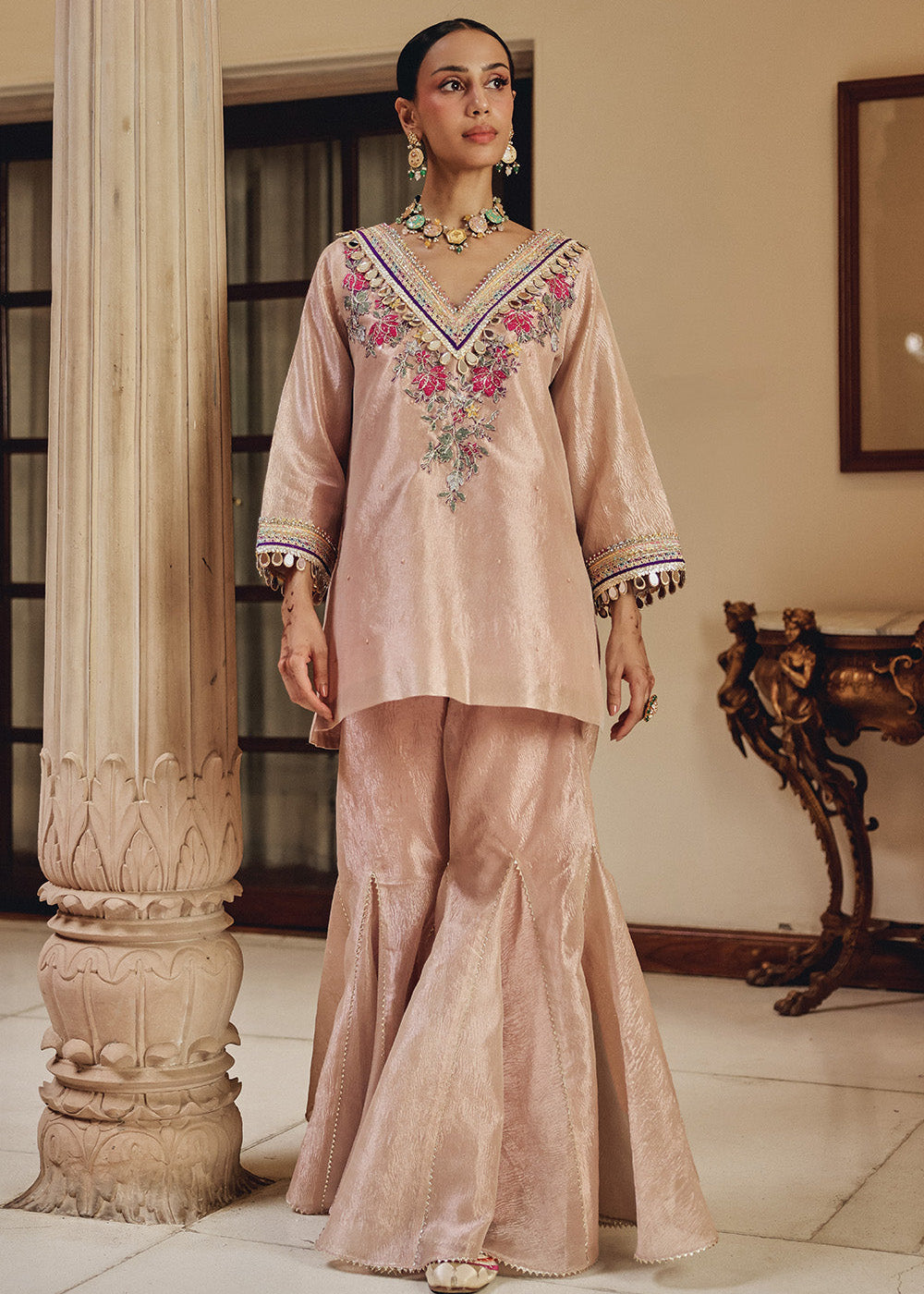 rose-gold-gulnaz-2.jpg