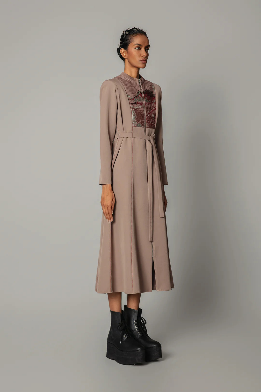 Brown Hokusai Embroidered 10 Cut