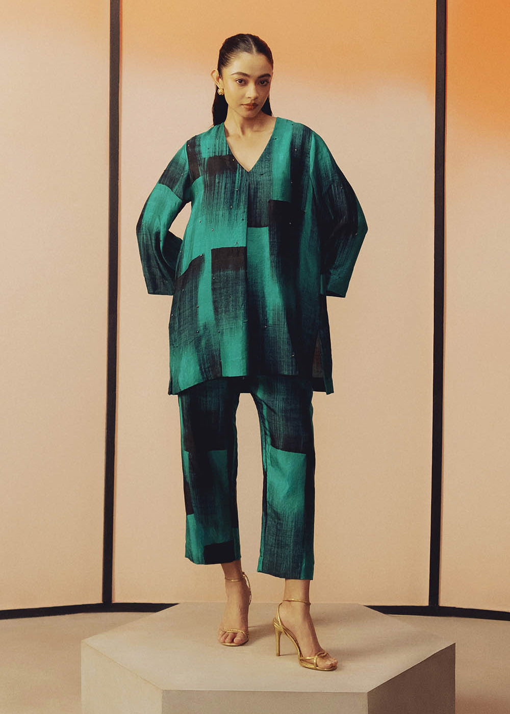 silk-set-teal-winter-winter-holiday-brunch.jpg