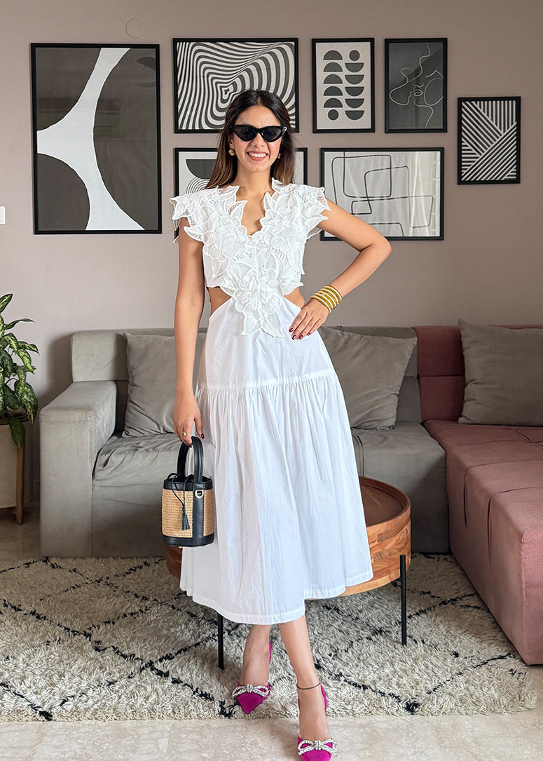 sneha_adwani_white.jpg